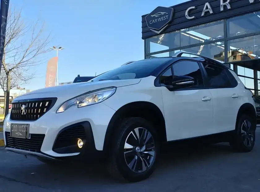 Peugeot 2008 2023 - foto 1