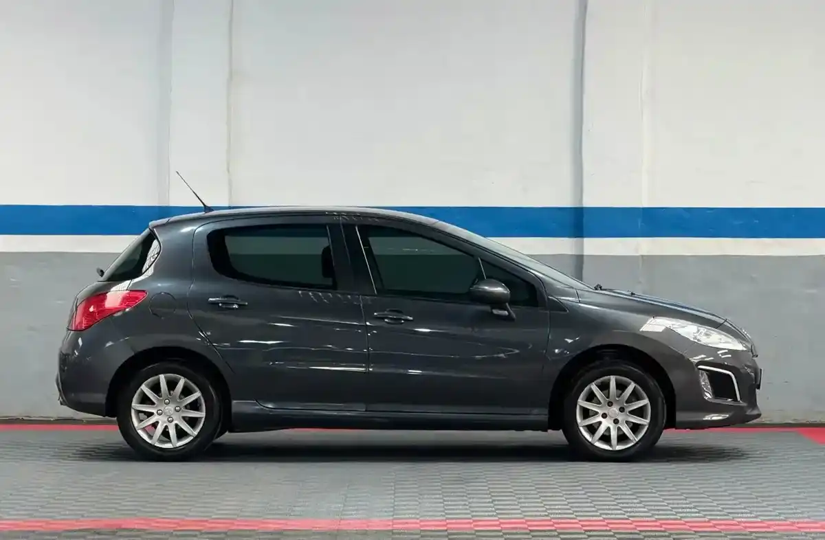 Peugeot 308 308 1.6 Active 2014 - foto 4