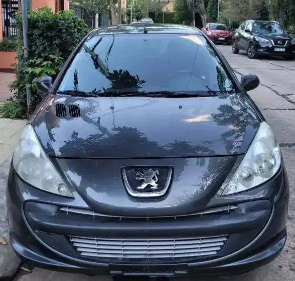 Peugeot 207 Compact 1.4 Xr 2011 - foto 2