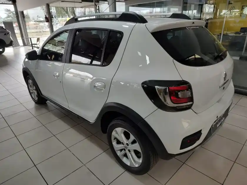 Renault Sandero Stepway 1.6 Privilege 105Cv 2019 - foto 2