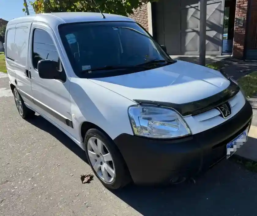 Peugeot Partner 1.6 Hdi Furgon Confort 92 2020 - foto 2