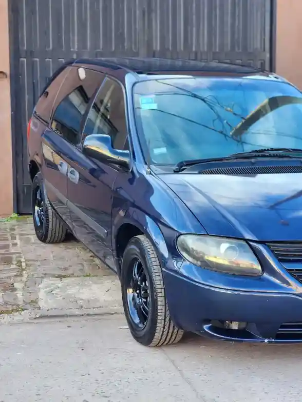 Chrysler Caravan 3.3 Se 3.3 2006 - foto 3