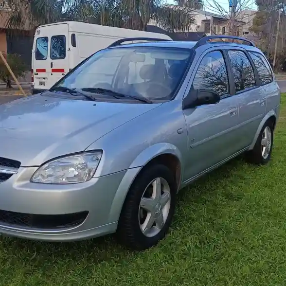 Chevrolet Classic 2012 - foto 1