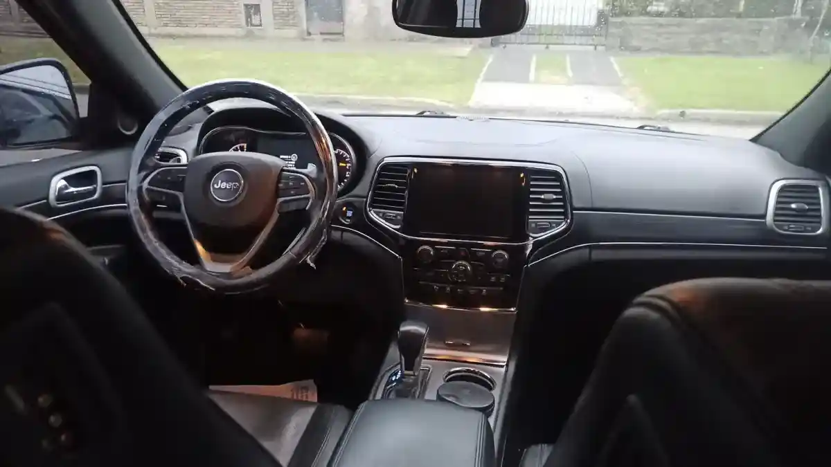 Jeep Grand Cherokee 3.6 Limited 286Hp Techo + Llantas 18 2021 - foto 5