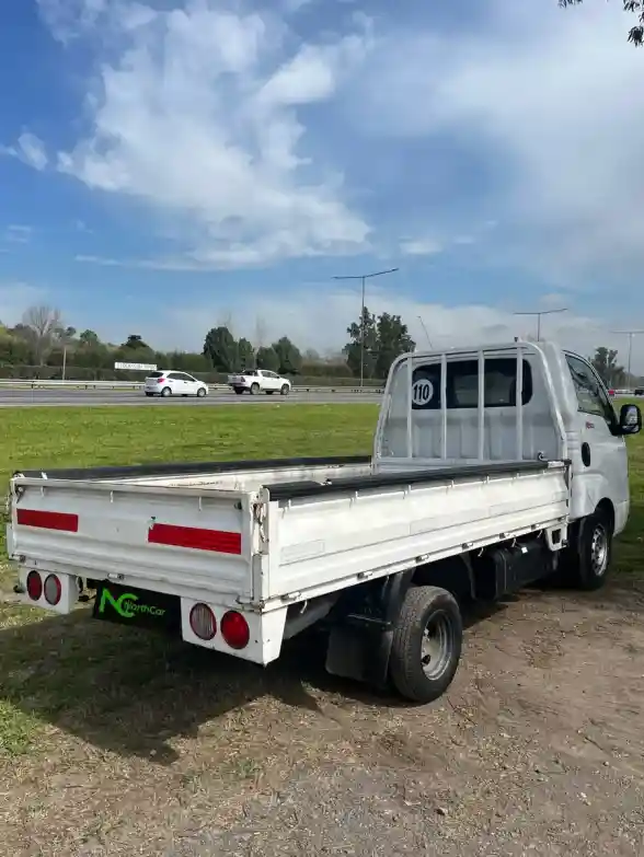 Kia K2500 2.5 Caja 2018 - foto 2