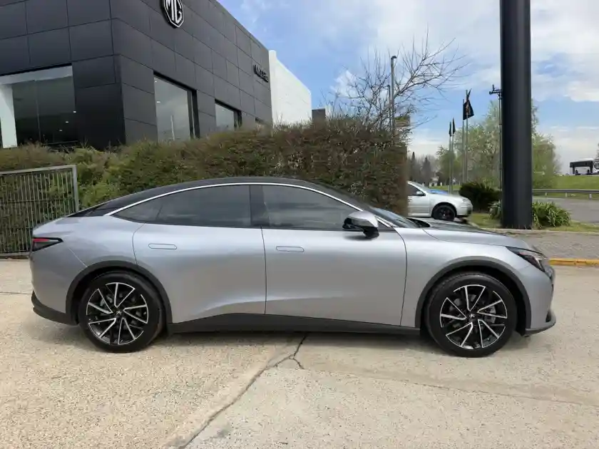 Arcfox S5 0.0 Pro+ (79,2 Kwh) 2Wd 2026 - foto 5
