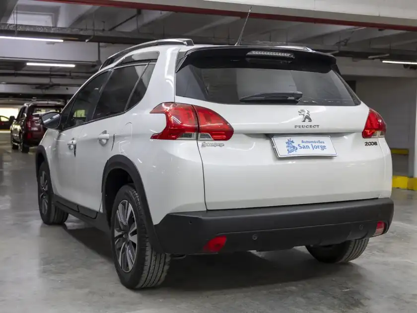 Peugeot 2008 1.6 Feline 2022 - foto 4