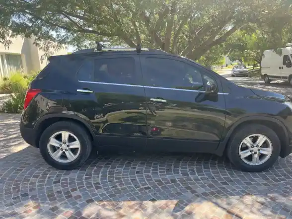 Chevrolet Tracker 1.8 Ltz Fwd Mt 140Cv 2016 - foto 2
