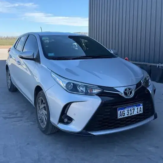 Toyota Yaris 1.5 107Cv Xls Pack Cvt 2023 - foto 2