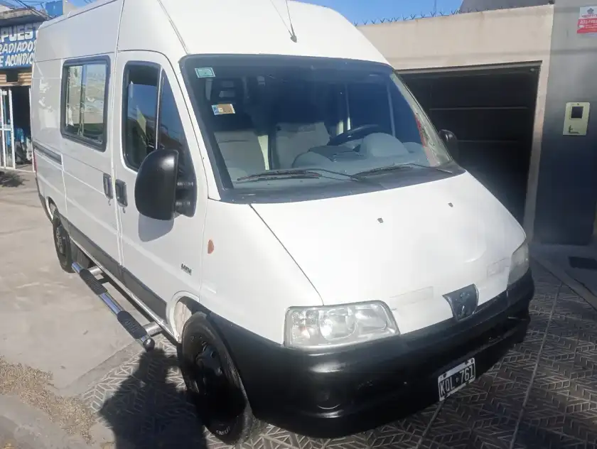 Peugeot Boxer 2.3 350Lh Confort Hdi Larga Alta 2011 - foto 3