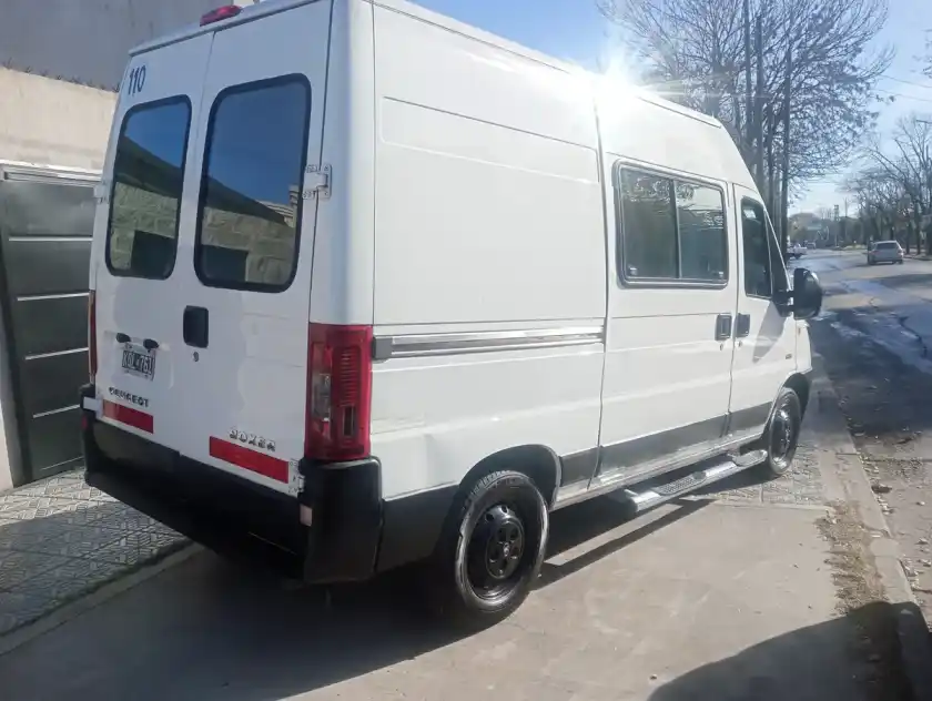 Peugeot Boxer 2.3 350Lh Confort Hdi Larga Alta 2011 - foto 4
