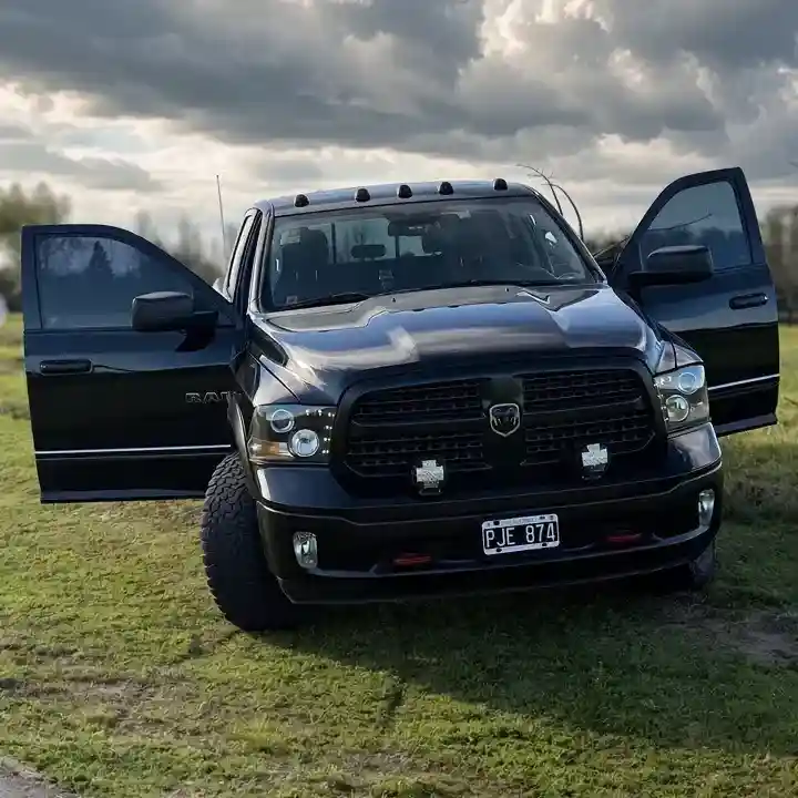 Ram 1500 5.7 Laramie Atx V8 2015 - foto 2