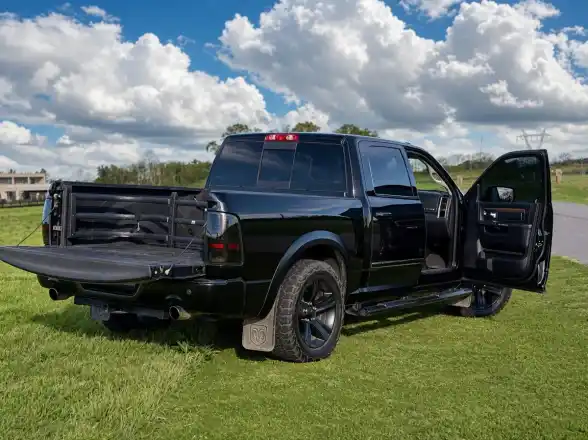 Ram 1500 5.7 Laramie Atx V8 2015 - foto 3