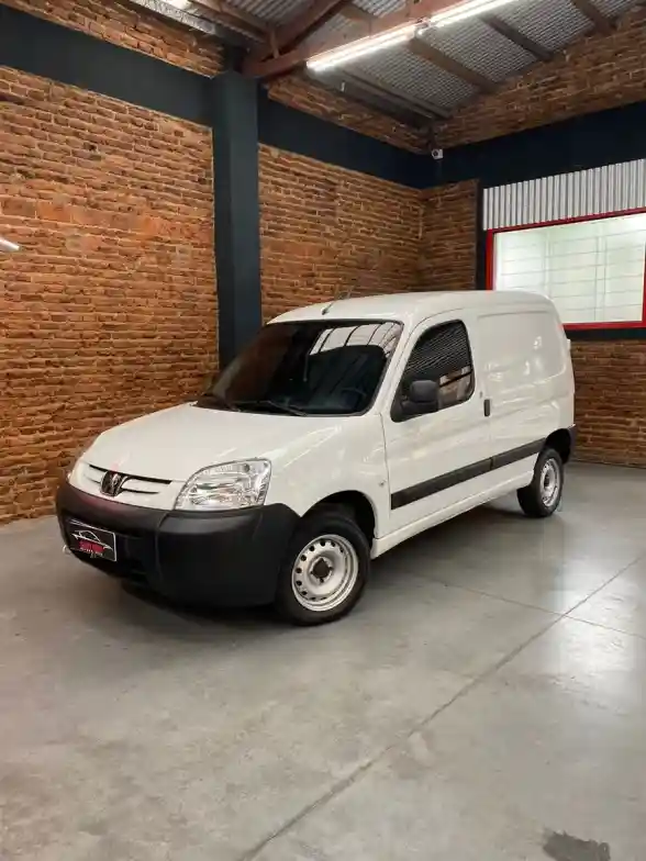 Peugeot Partner 2023 - foto 1