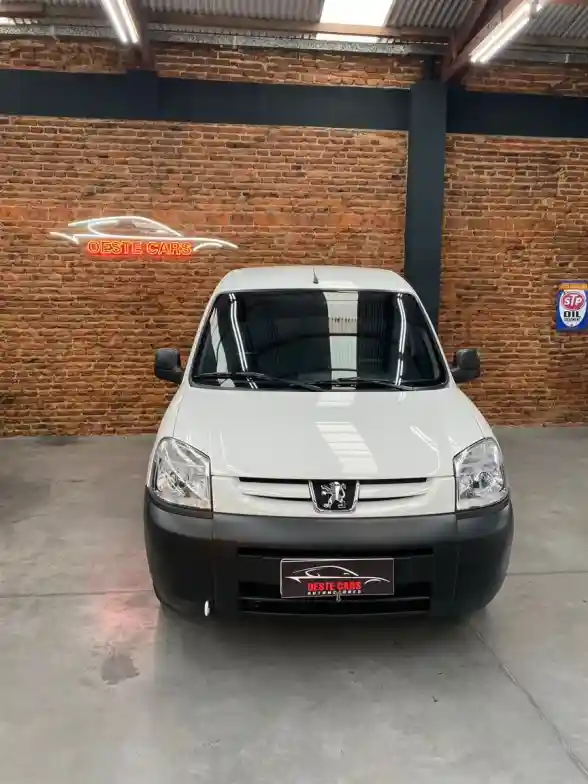 Peugeot Partner 1.6 Hdi Furgon Confort 92 2023 - foto 4