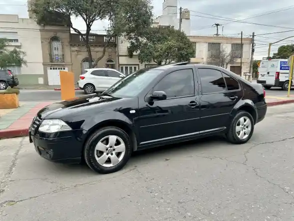 Volkswagen Bora 2.0 Trendline 115Cv 2011 - foto 4