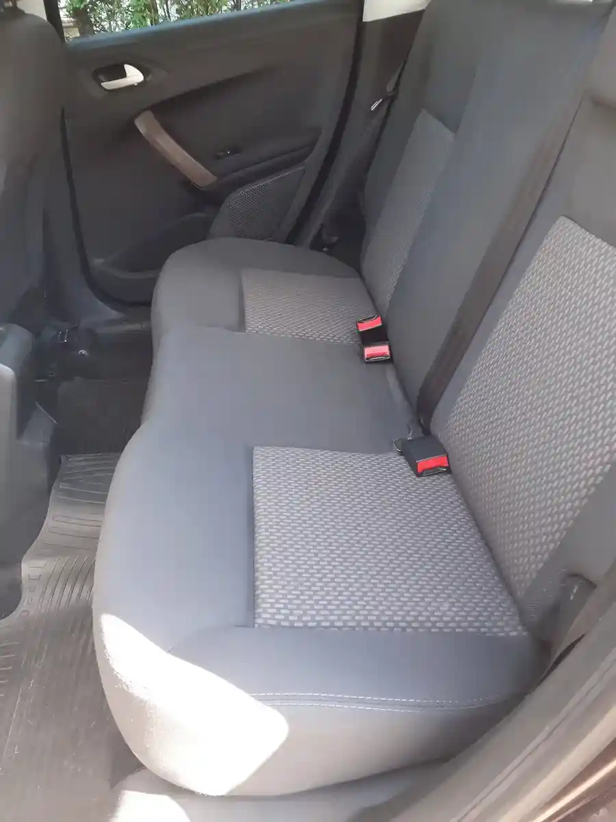 Peugeot 2008 1.6 Active 2016 - foto 4