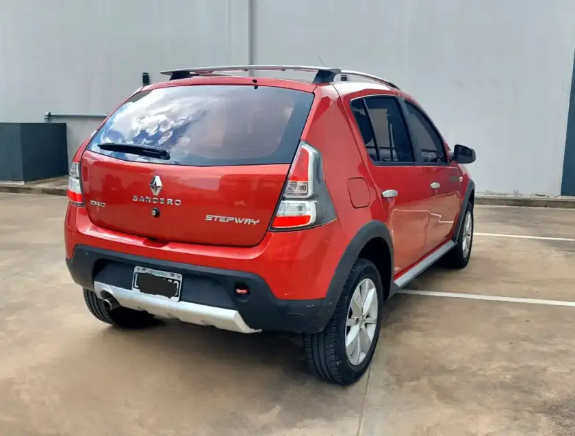 Renault Sandero Stepway 1.6 Privilege 105Cv 2012 - foto 2