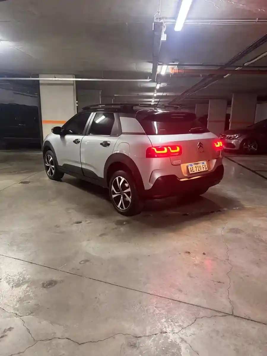 Citroën C4 Cactus 1.6 Thp 165 At6 Shine 2021 - foto 5