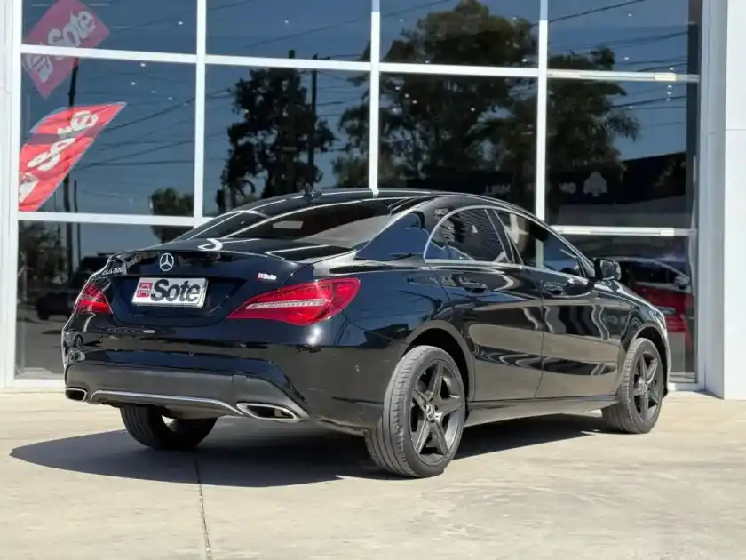 Mercedes-Benz Clase Cla 1.6 Cla200 Urban 156Cv At 2019 - foto 4