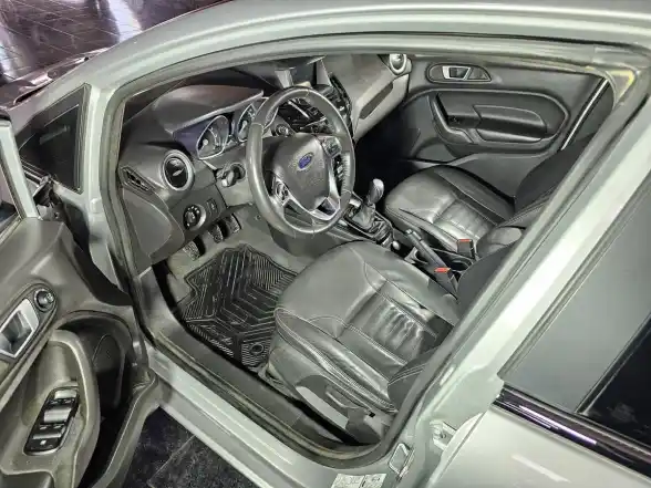 Ford Fiesta 1.6 Titanium Mt5 2015 - foto 5