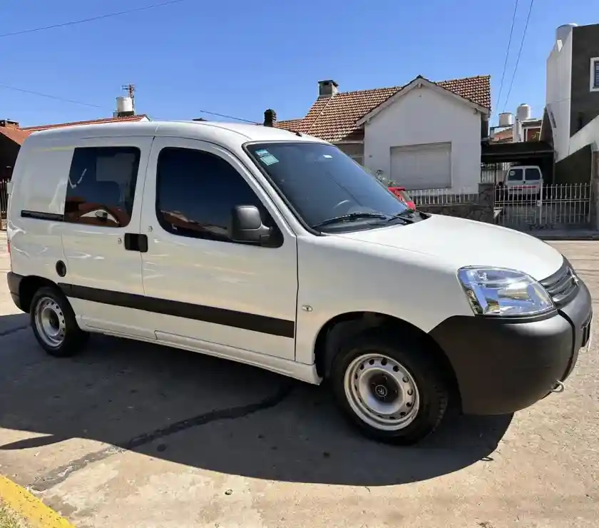 Citroën Berlingo 1.6 Hdi Mixto 5 Asientos Homologado 2026 - foto 5