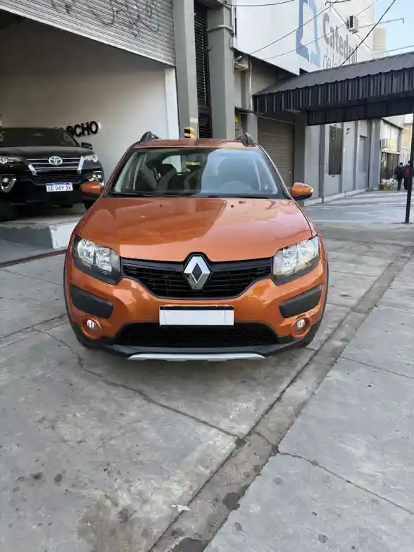 Renault Sandero Stepway 1.6 Privilege 105Cv 2016 - foto 2
