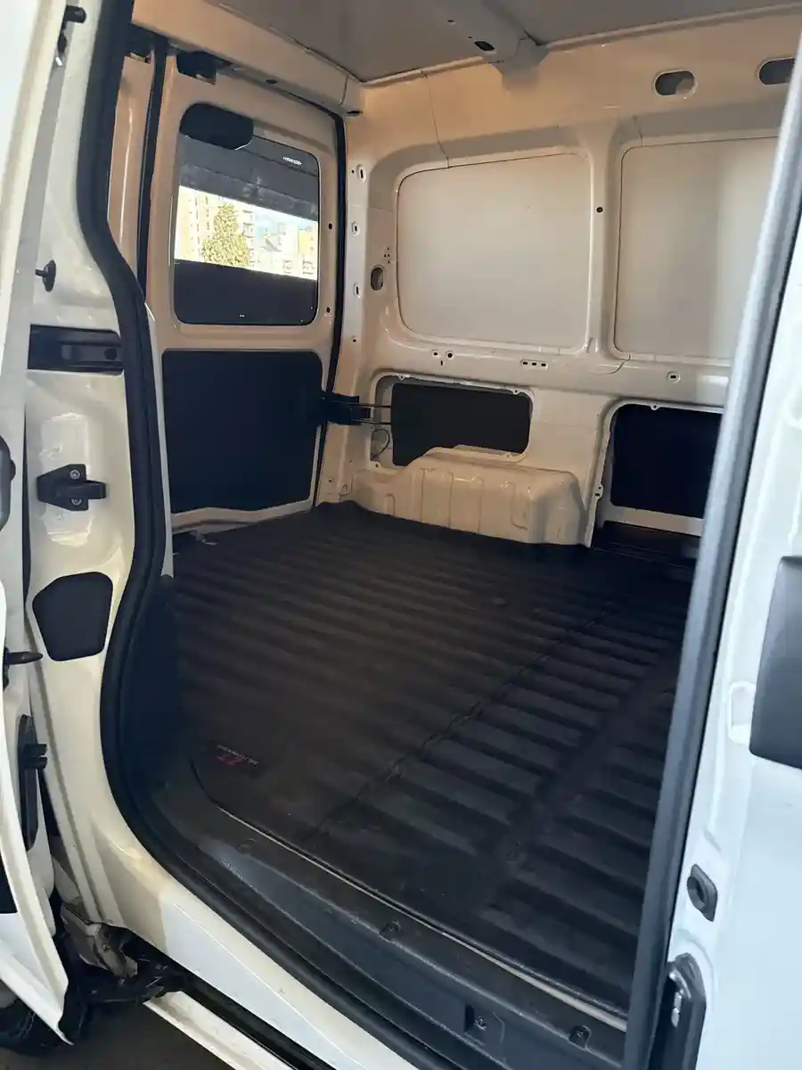 Citroën Berlingo Furgon 1.6 Hdi 92 Bussines 2024 - foto 5