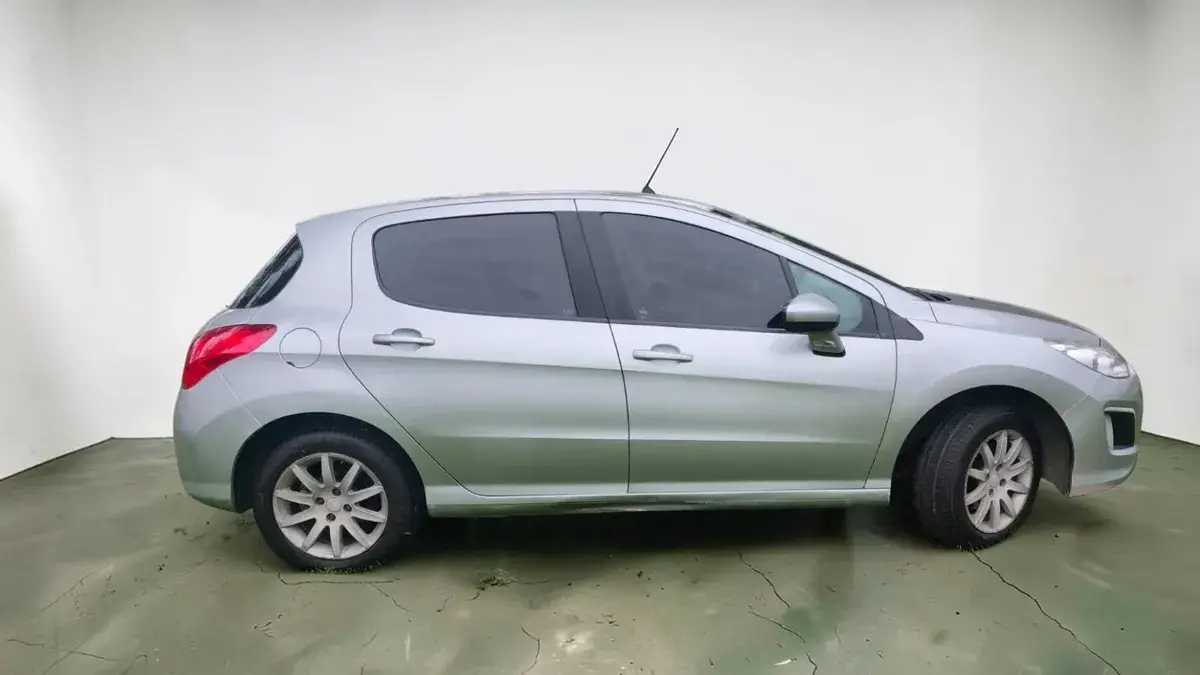 Peugeot 308 1.6 Active Hdi 115Cv 2014 - foto 4