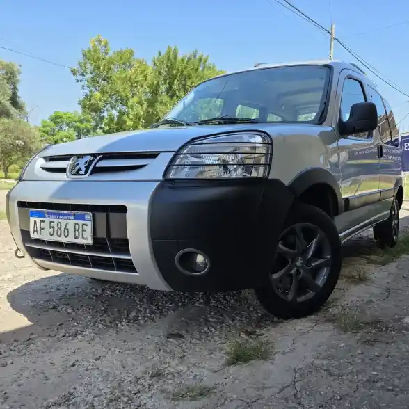 Peugeot Partner Patagónica 1.6 Hdi Vtc Plus 92 2022 - foto 1
