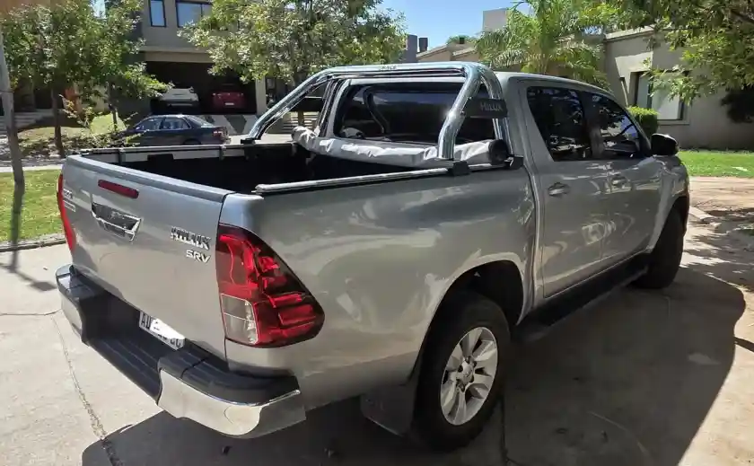 Toyota Hilux Pick-Up 2.8 Cd Srv 177Cv 4X2 2019 - foto 4