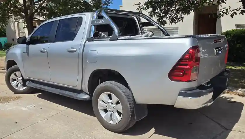 Toyota Hilux Pick-Up 2.8 Cd Srv 177Cv 4X2 2019 - foto 5