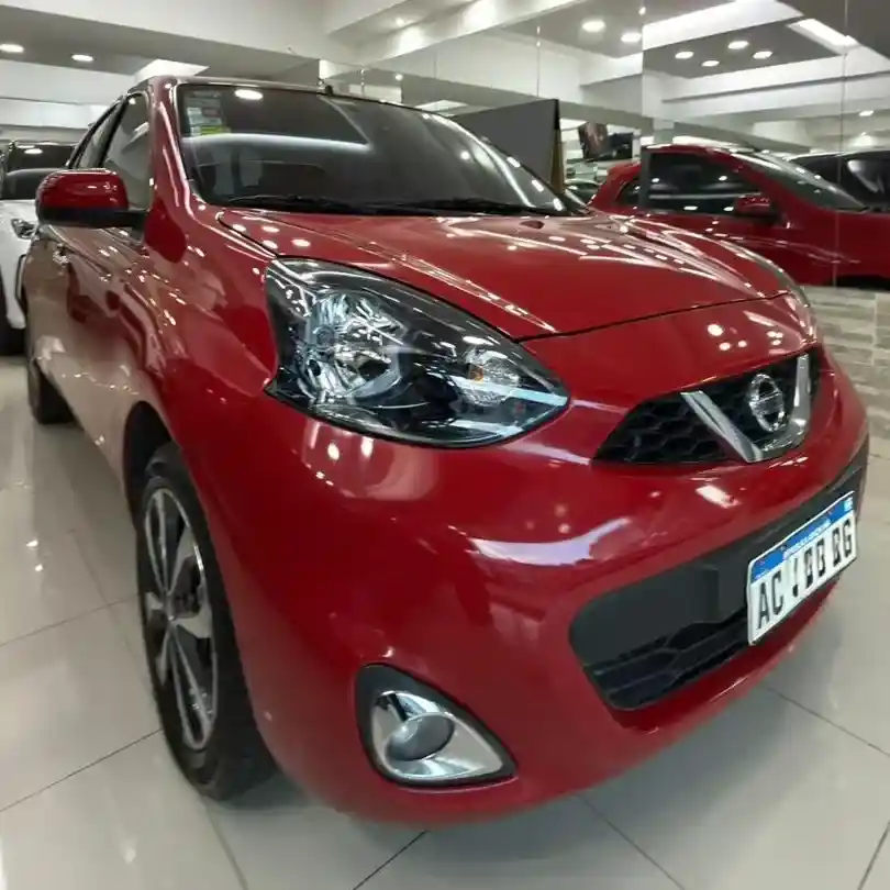 Nissan March 2018 - foto 1