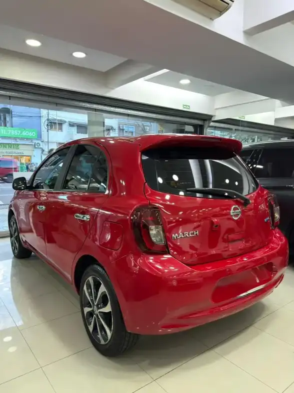 Nissan March 1.6 Advance Media Tech 107Cv 2018 - foto 5