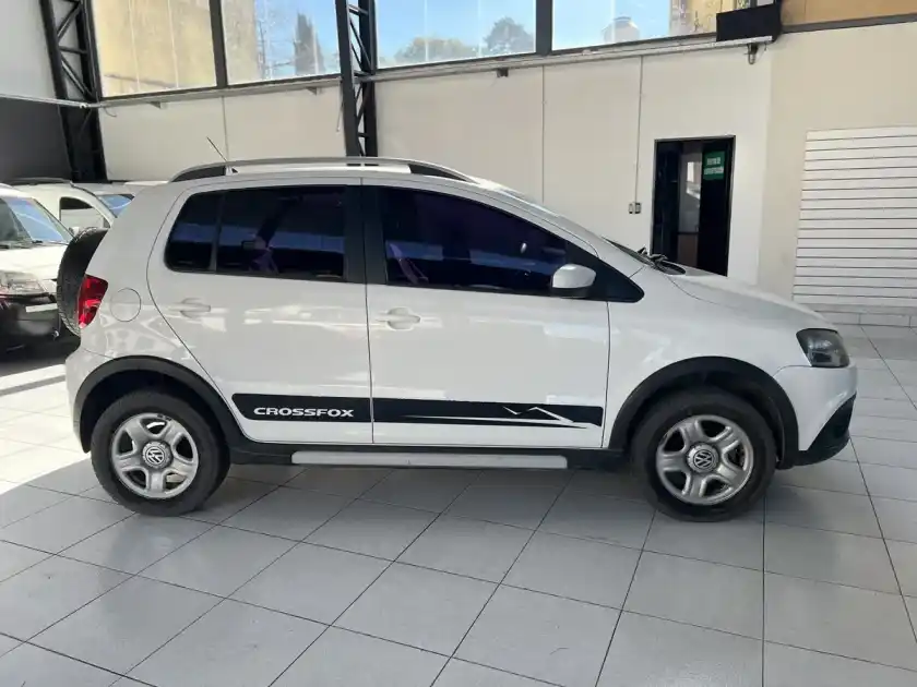 Volkswagen Crossfox 1.6 Comfortline 2010 - foto 5