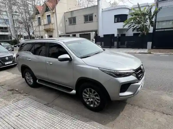 Toyota Sw4 2.8 Srx 204Cv 4X4 7As At 2021 - foto 1