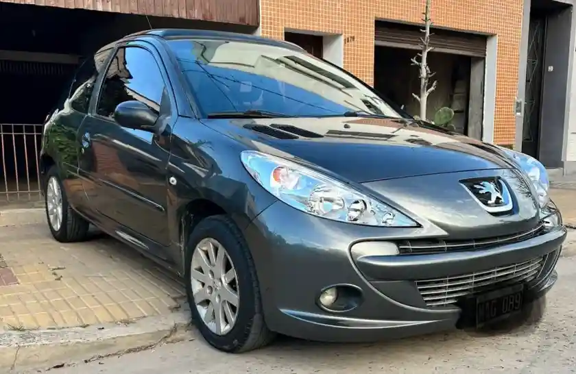 Peugeot 207 1.6 Feline 106Cv 2013 - foto 2