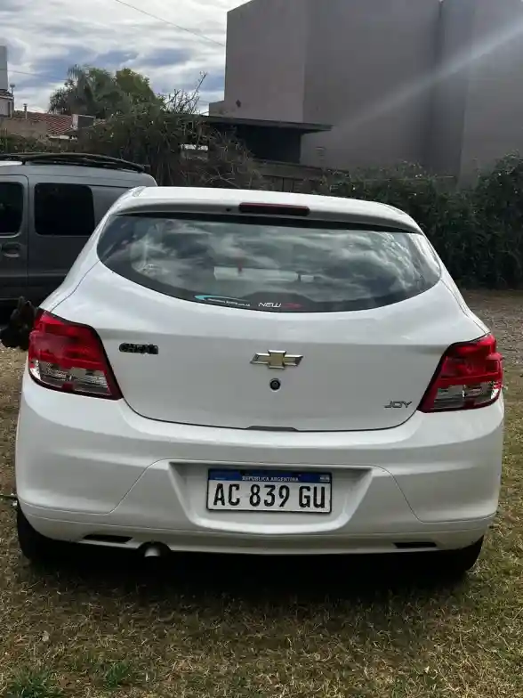 Chevrolet Onix 1.4 Joy Ls 98Cv 2018 - foto 4