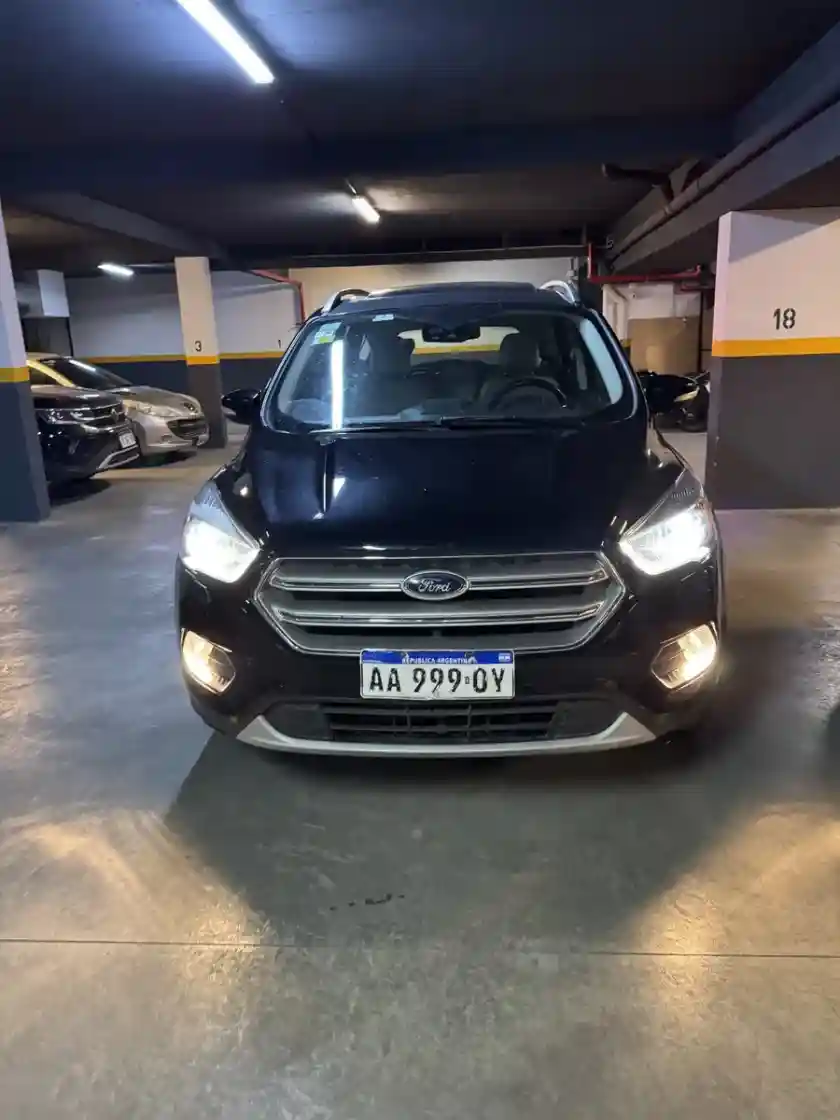 Ford Kuga 2.0 Titanium At Awd 2017 - foto 2
