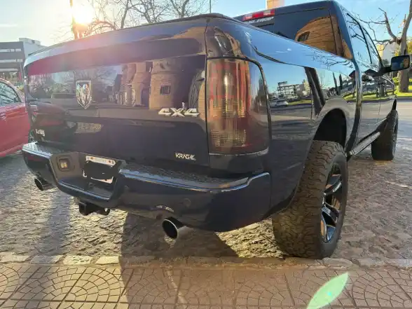 Dodge Ram 1500 Larami 2015 - foto 4