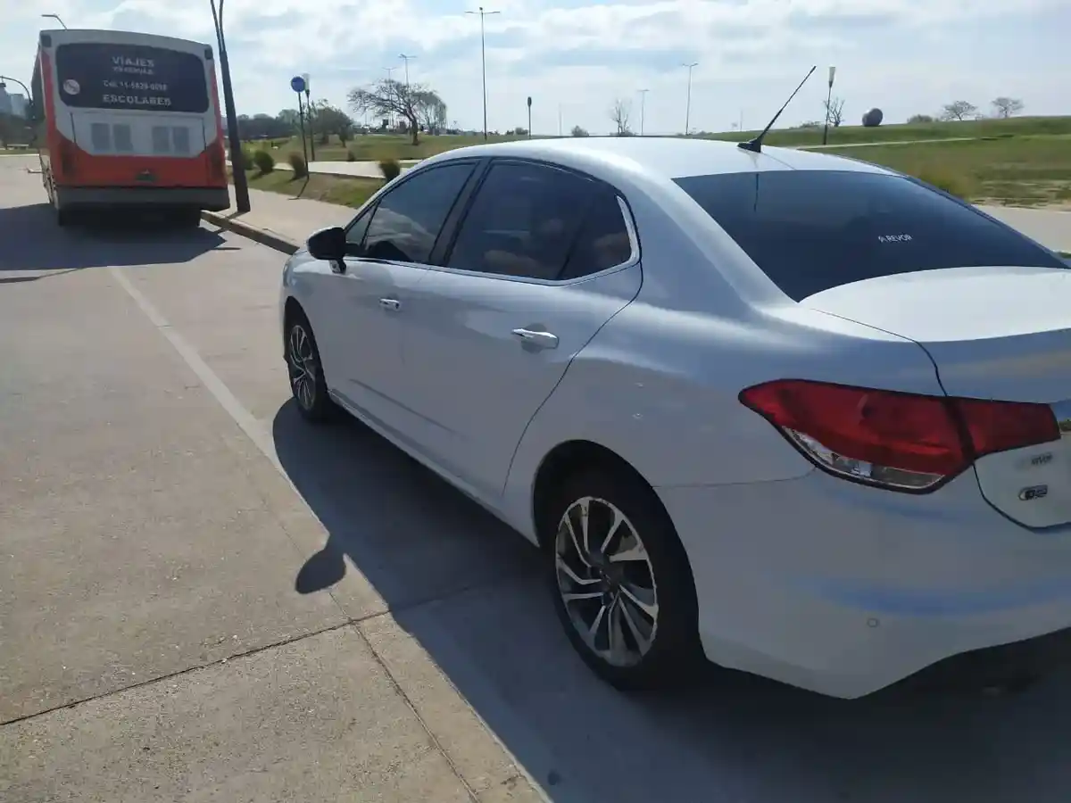 Citroën C4 Lounge 1.6 Thp 165 At6 Shine 0 - foto 4