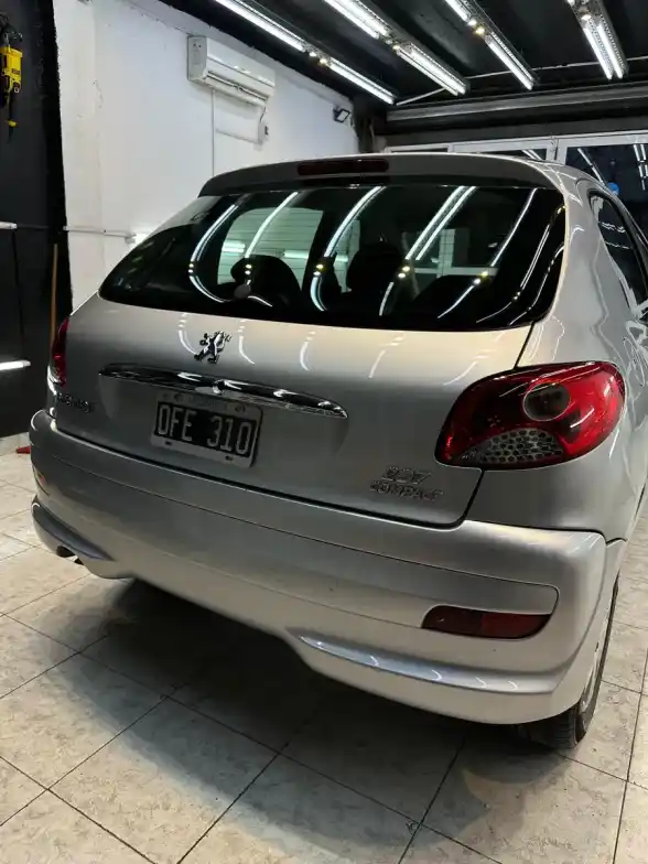 Peugeot 207 1.4 Active 75Cv 2014 - foto 3