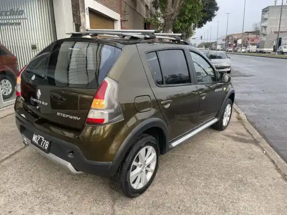 Renault Sandero Stepway 1.6 Confort 105Cv 2014 - foto 3