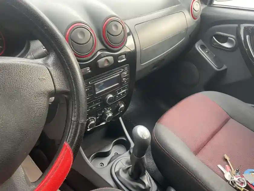 Renault Sandero Stepway 1.6 Confort 105Cv 2014 - foto 5