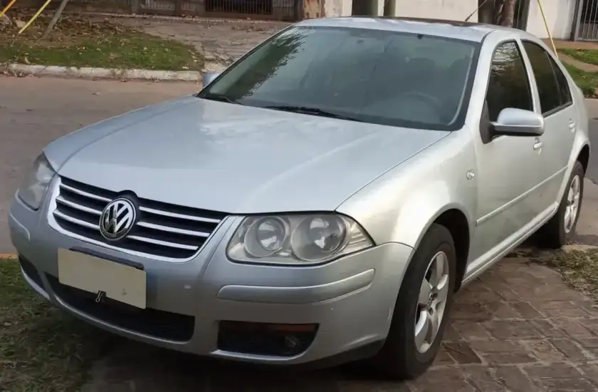 Volkswagen Bora 2009 - foto 1