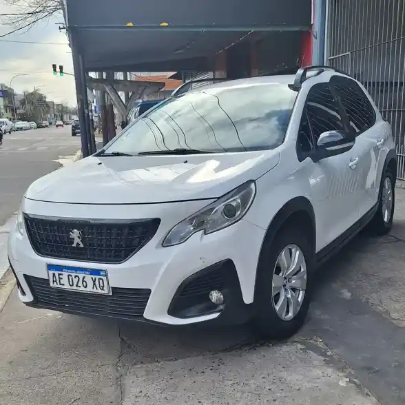 Peugeot 2008 1.6 Allure 2019 - foto 1