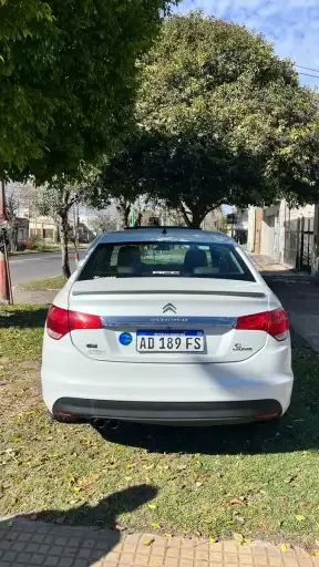 Citroën C4 Lounge 1.6 Thp 165 Feel Pack 10 Años 2018 - foto 2