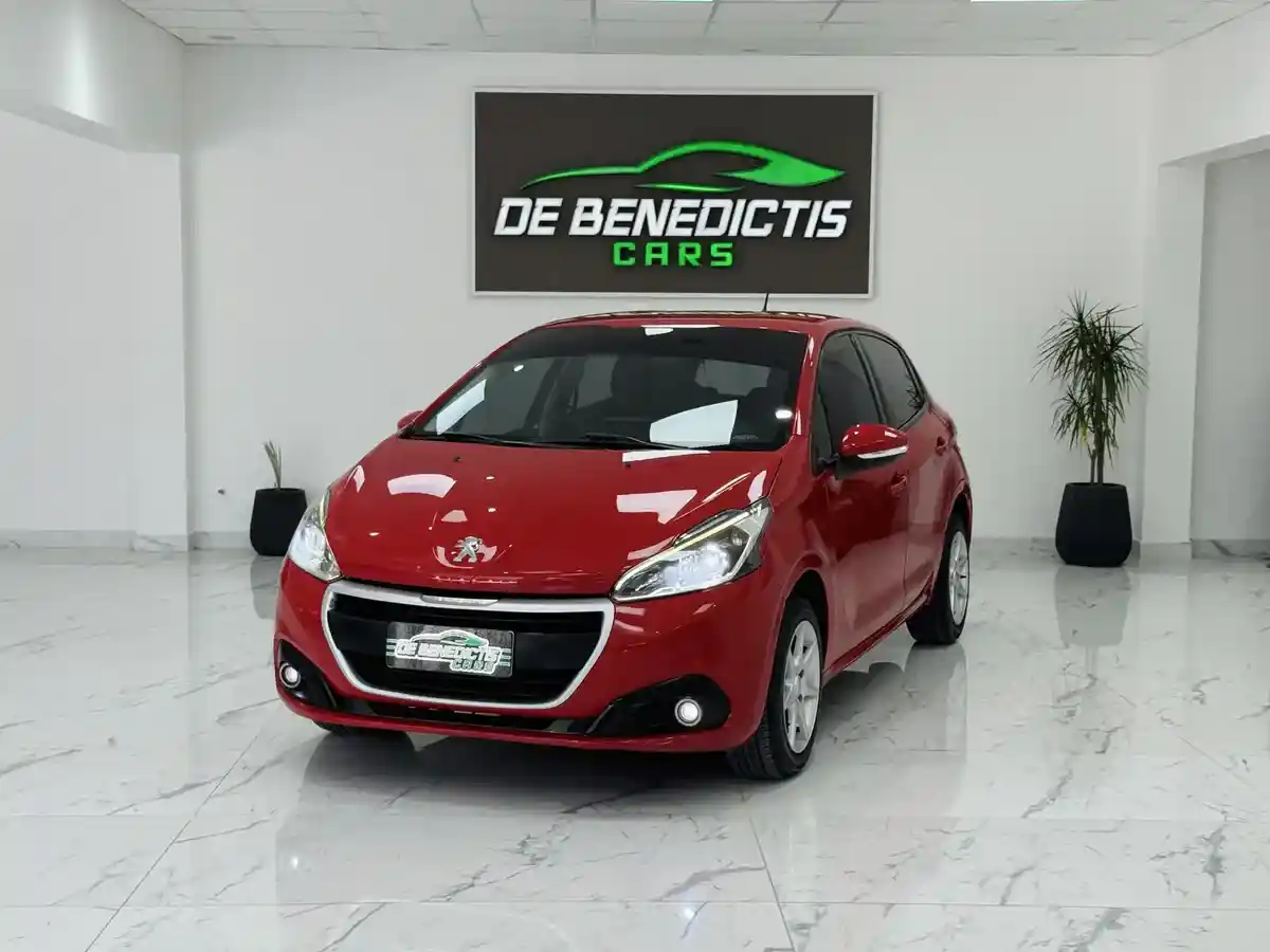Peugeot 208 2017 - foto 1