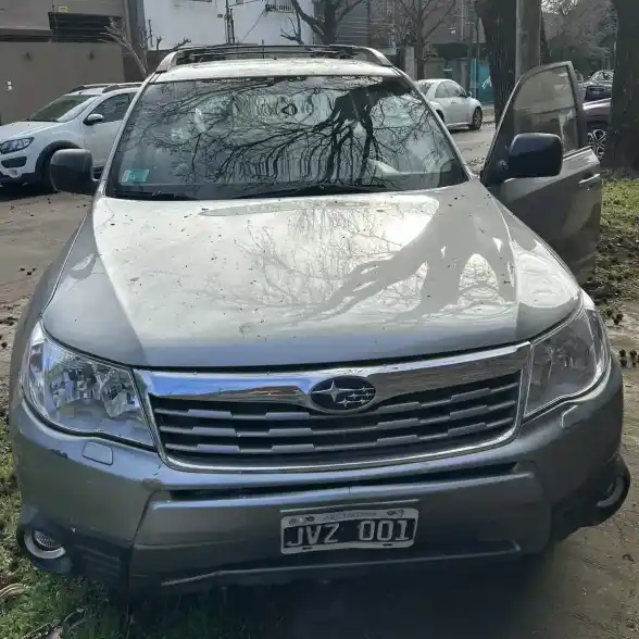 Subaru Forester 2011 - foto 1