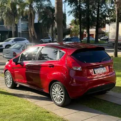 Ford Fiesta Kinetic 1.6 Se Nafta Y Gnc 2017 - foto 4